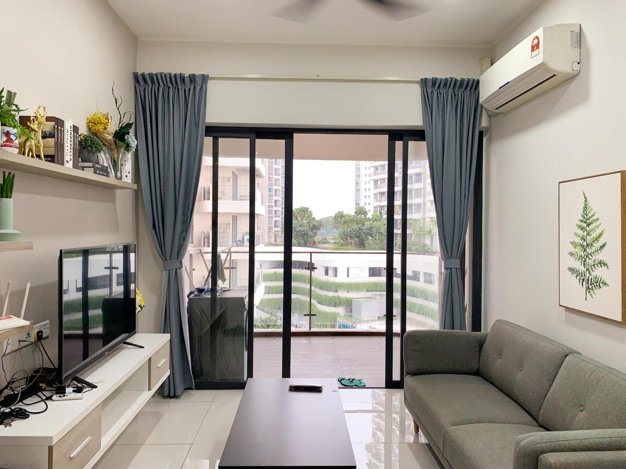 Sea View Country Garden Danga Bay By Lionsbay Apartment Johor Bahru Room photo